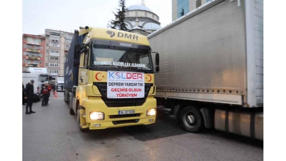 İzmit Belediyesi yardım araçları KOLDER ile yola çıktı